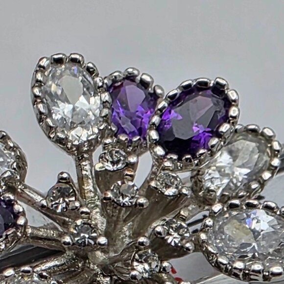 Vintage Rhodium Plated Flower Burst Cocktail Ring 8 Purple & Clear Rhinestones - Picture 7 of 9